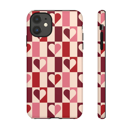 Funda para iPhone con corazones geométricos Devoted