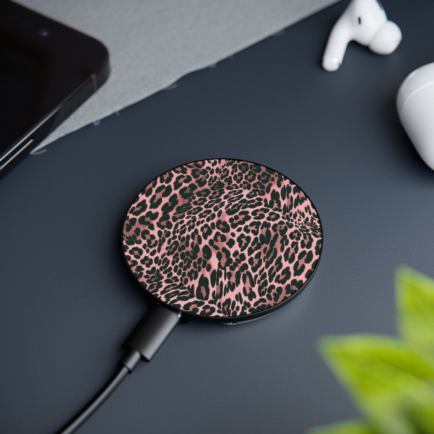 Magnetic Induction Charger | Leopard Print