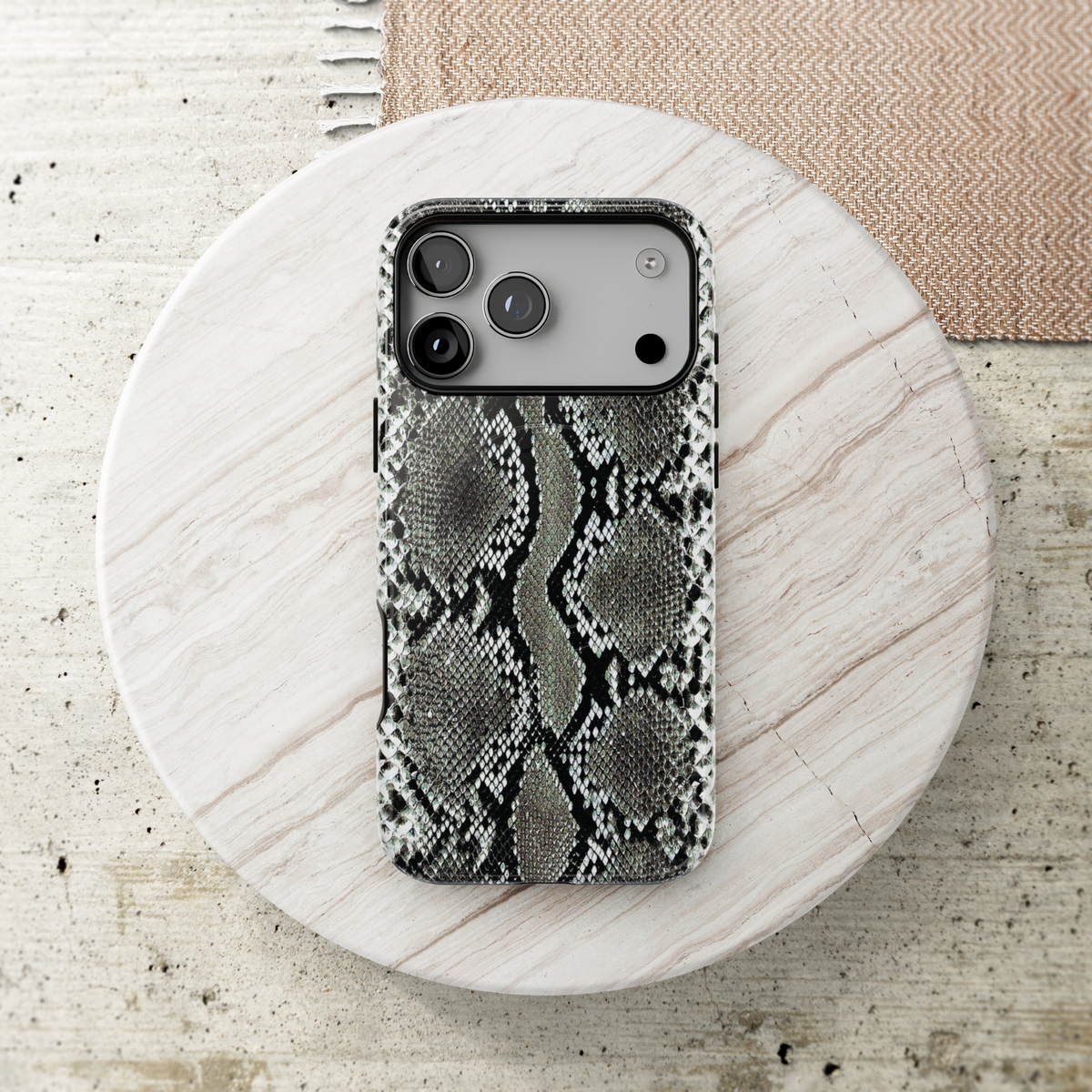 Cold Blooded | Gray Python MagSafe Case